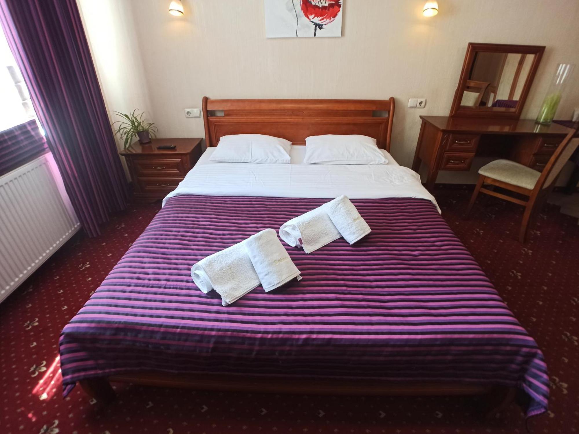 Apartments Deluxe Ivano-Frankivszk Szoba fotó