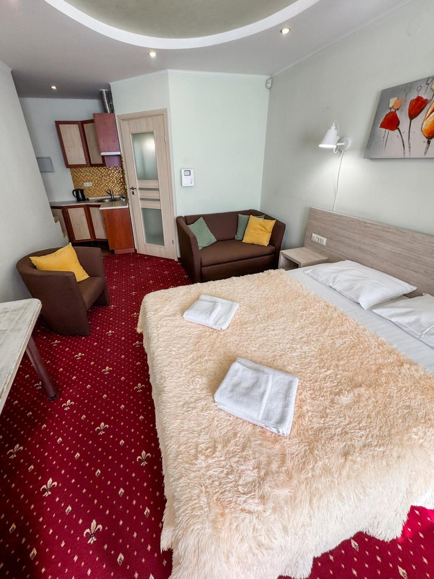 Apartments Deluxe Ivano-Frankivszk Kültér fotó