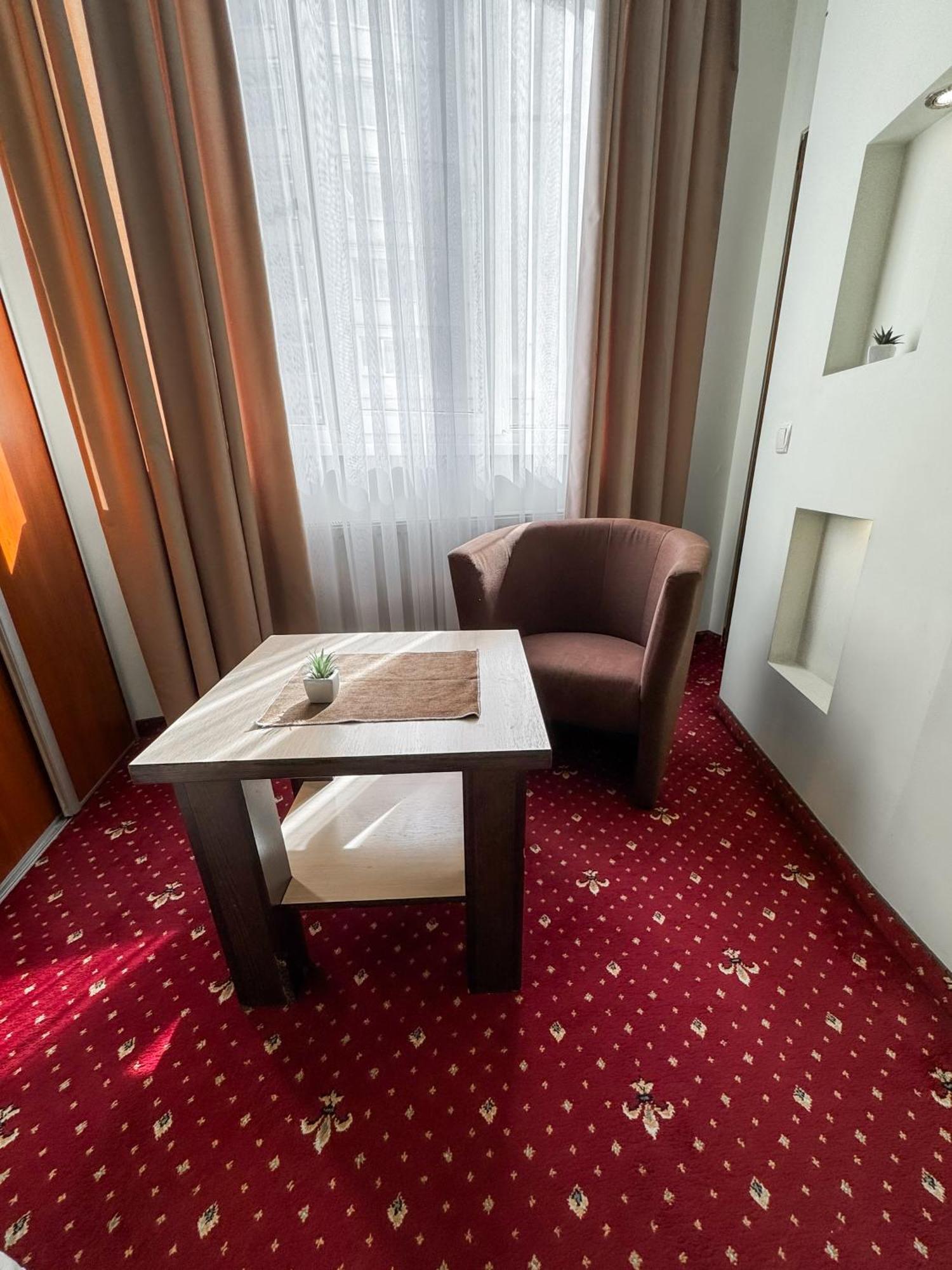 Apartments Deluxe Ivano-Frankivszk Kültér fotó