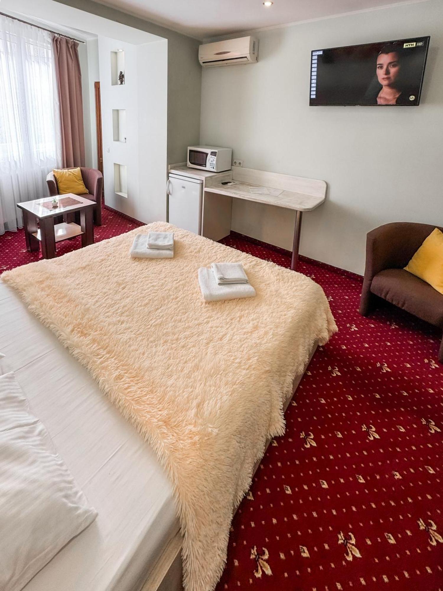 Apartments Deluxe Ivano-Frankivszk Kültér fotó