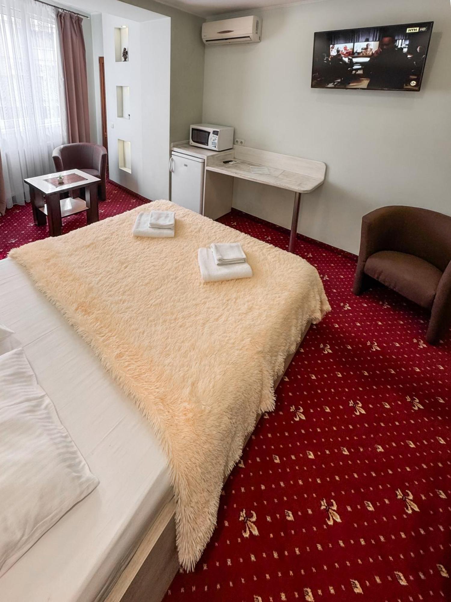 Apartments Deluxe Ivano-Frankivszk Kültér fotó