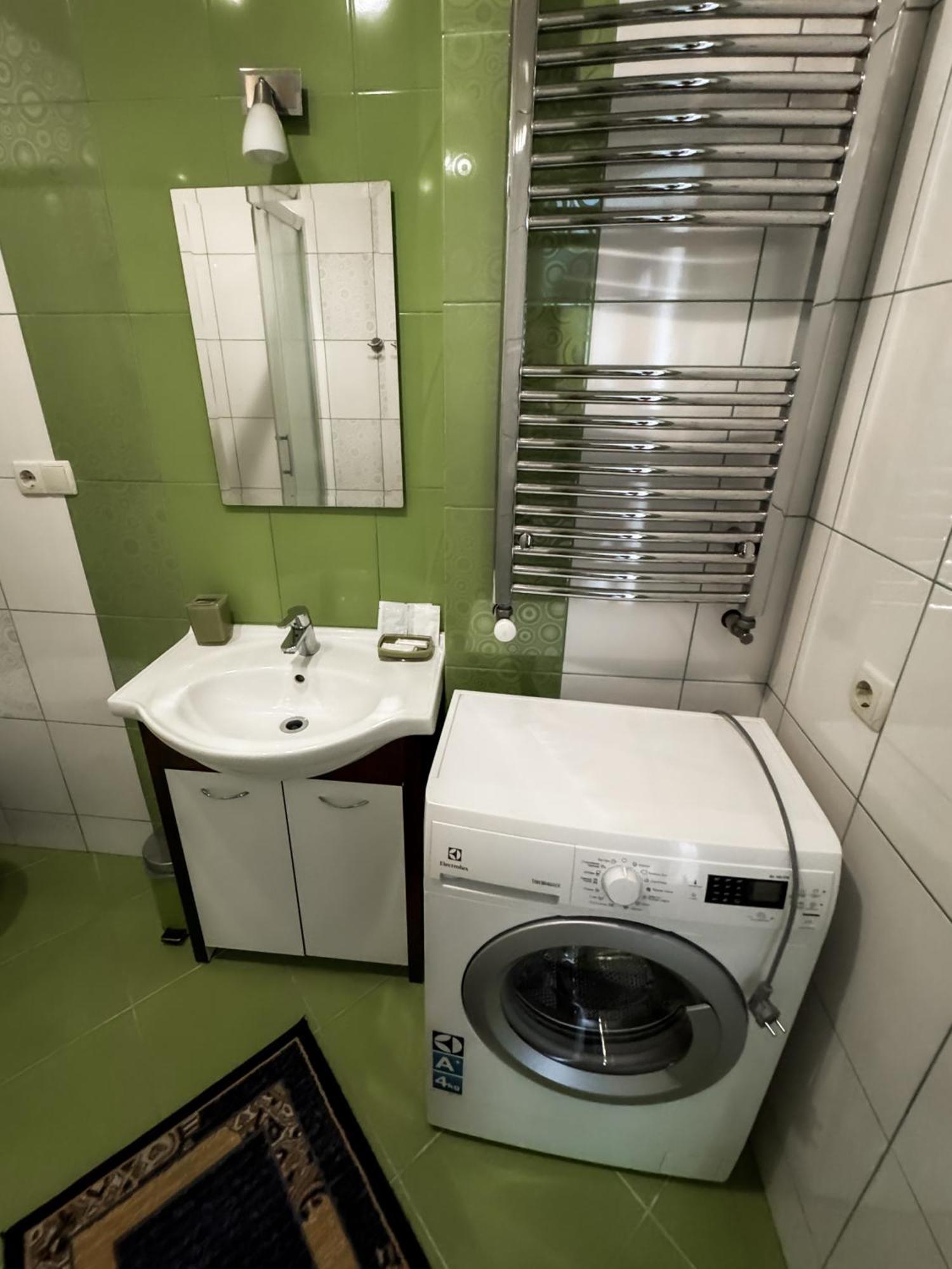 Apartments Deluxe Ivano-Frankivszk Kültér fotó