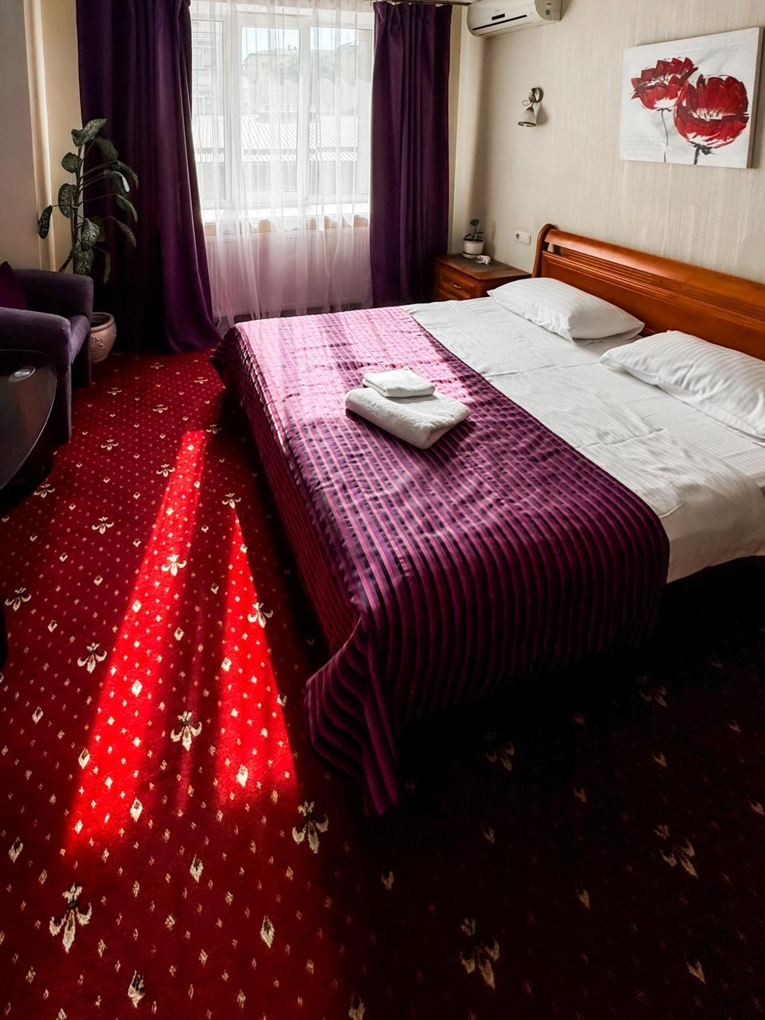 Apartments Deluxe Ivano-Frankivszk Kültér fotó